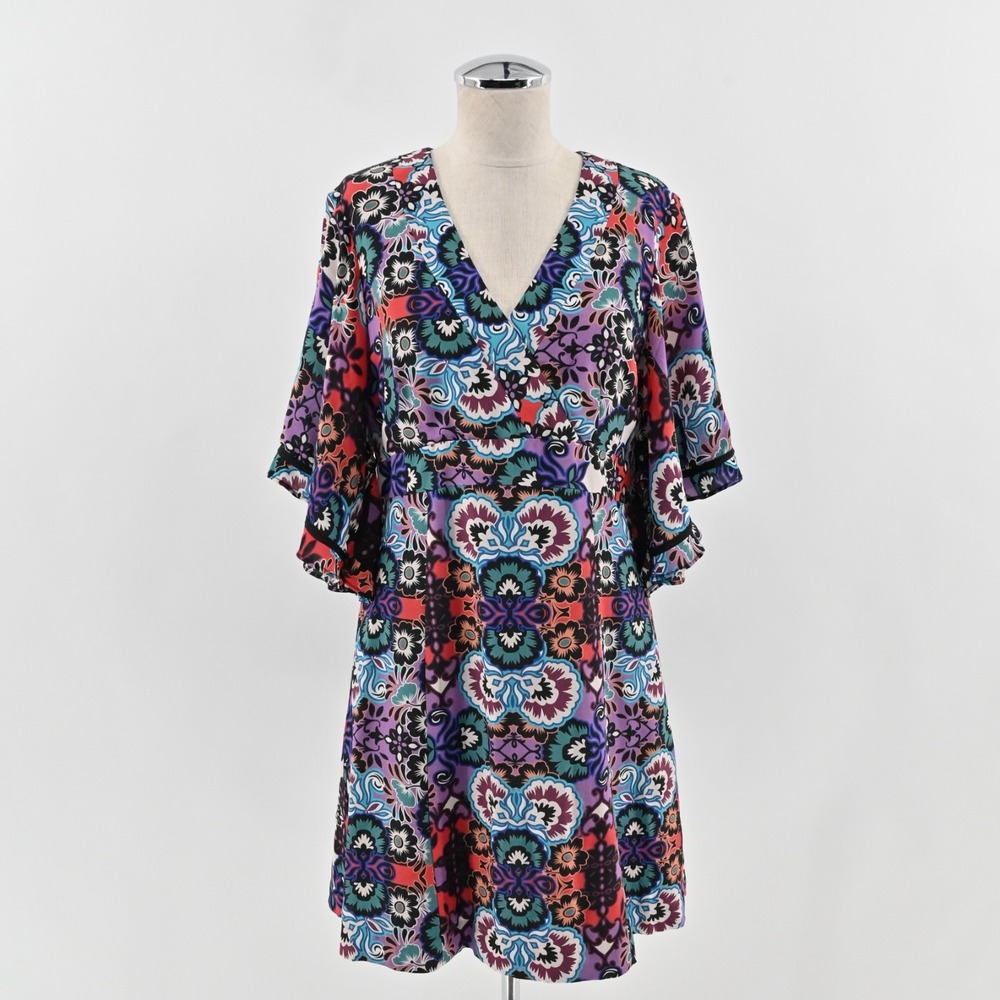 Nanette Lepore Silk Bell Sleeve Dress Size 6 B Multicolor Floral‎ Surplice ALine